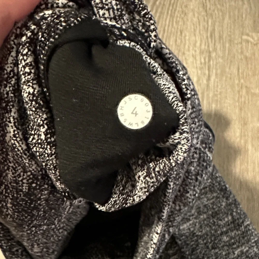 Lululemon Sz 4 Wunder Under Hi Rise 7/8 Tight Workout Athletic‎ Women’s Leggins - Picture 5 of 9